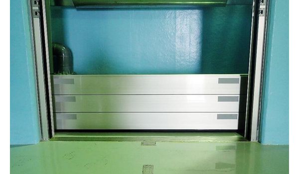 ウォーターシャッター